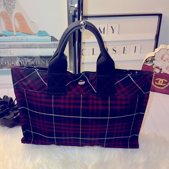 PRE LOVED BURBERRY NOVA CHECK BLUE LABEL HAND BAG NYLON RED AUTH GUC with COA - Picture 2 of 9